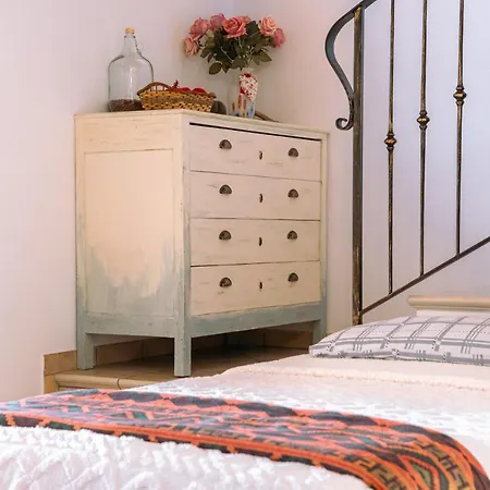 Venice's Neighbor Мирано